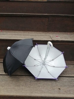 Metal Frame Silver Motorcycle Umbrella with Manual Control and Thickening Sunscreen