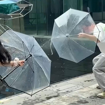 Customized Logo Long Handle Water Spray Umbrella for Kids' Outdoor Activities