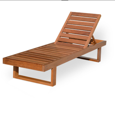 Relaxing Outdoor Furniture Pine Wood Recliner for Casual Seating at the Beach or Pool