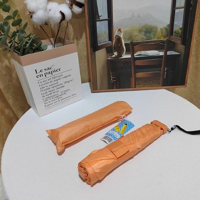 UV Protection Advertising/Gift Umbrella with Customized Logo and Polyester Material